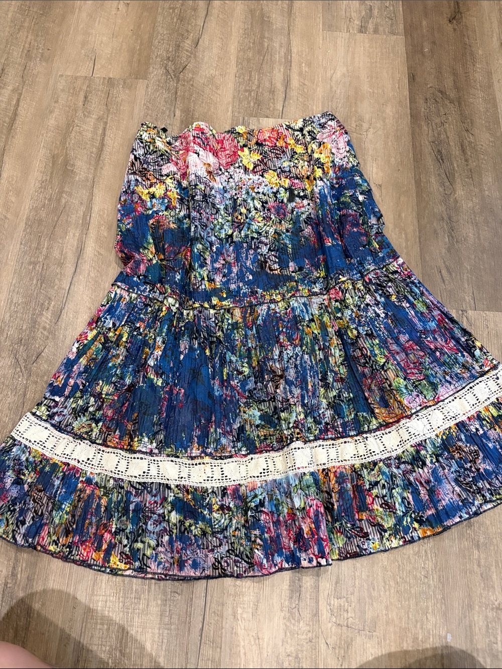 Floral Blue Appliqué Tiered Midi Skirt with Lace Trim